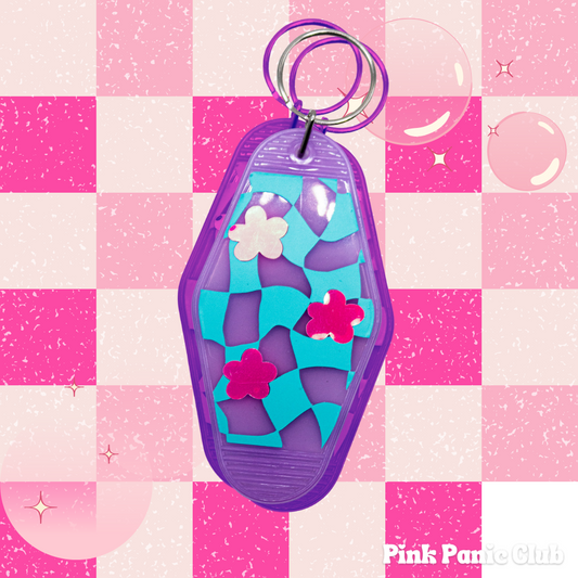 Wavy Checkerboard Flower Motel Keychain